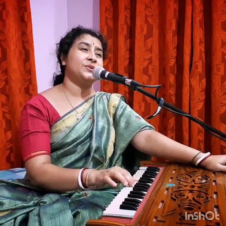 আমার বলার কিছু ছিল না চেয়ে চেয়ে দেখলাম, তুমি চলে গেলে..