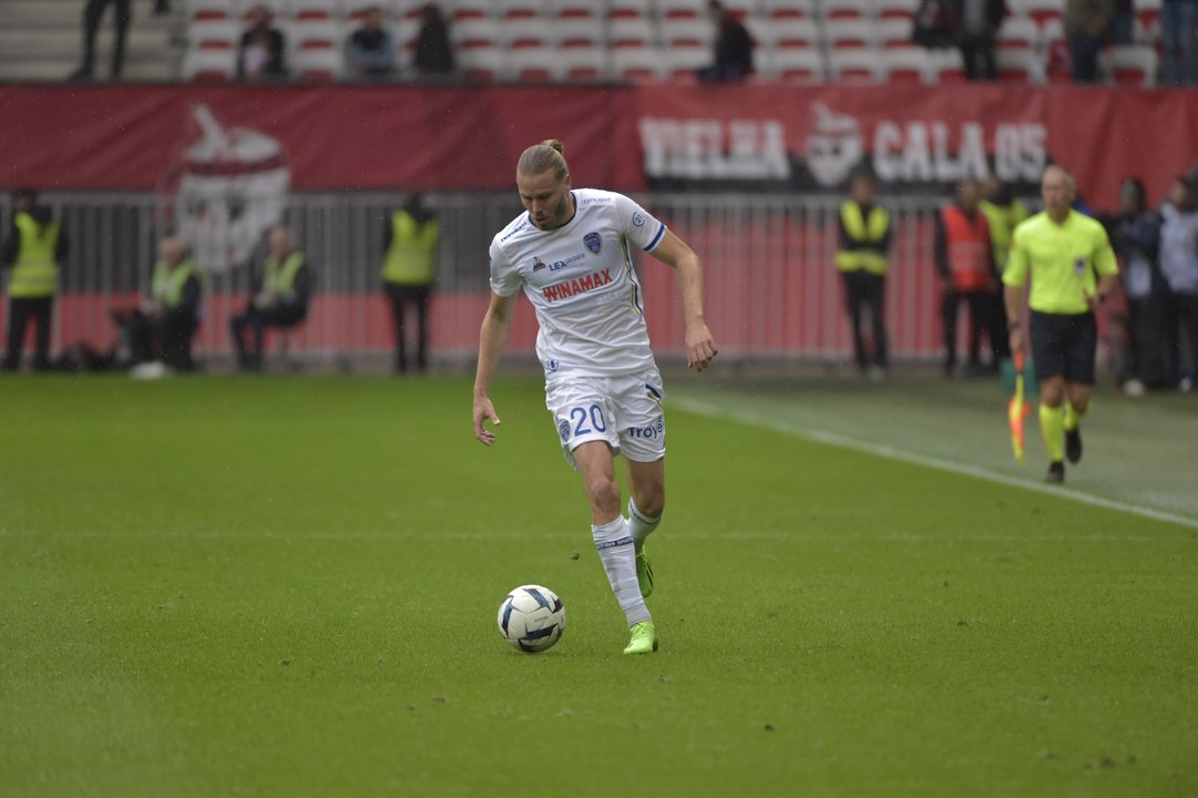 Nice 3-2 ESTAC | Résumé du match