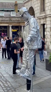Silverman of London _ street performer, floating and levitating trick Covent Garden #Shorts