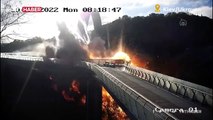 Kiev'deki köprünün vurulma anı kamerada