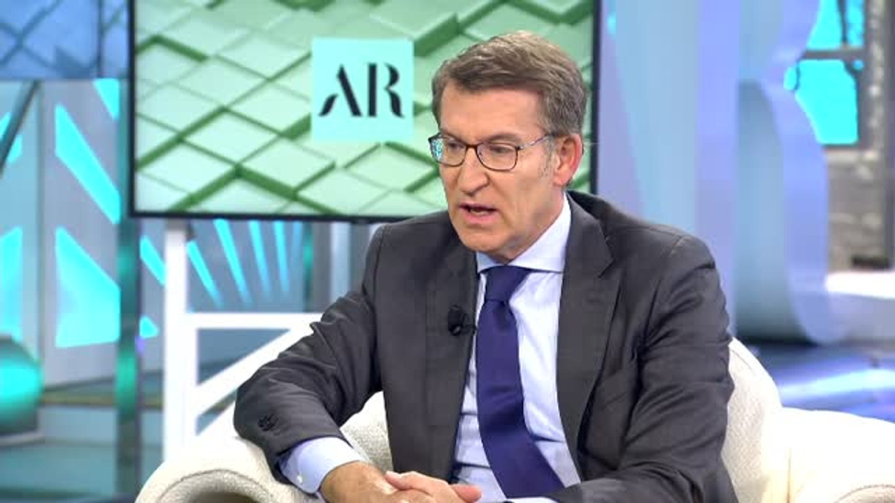 Feijóo dice que aspira a tener mayoría, pero que no le quita el sueño gobernar con Vox