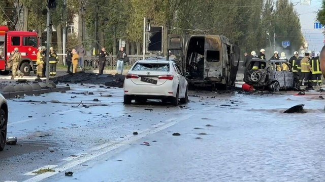 Ukraine: Kiev frappée, des bombardements dans de nombreuses villes du pays