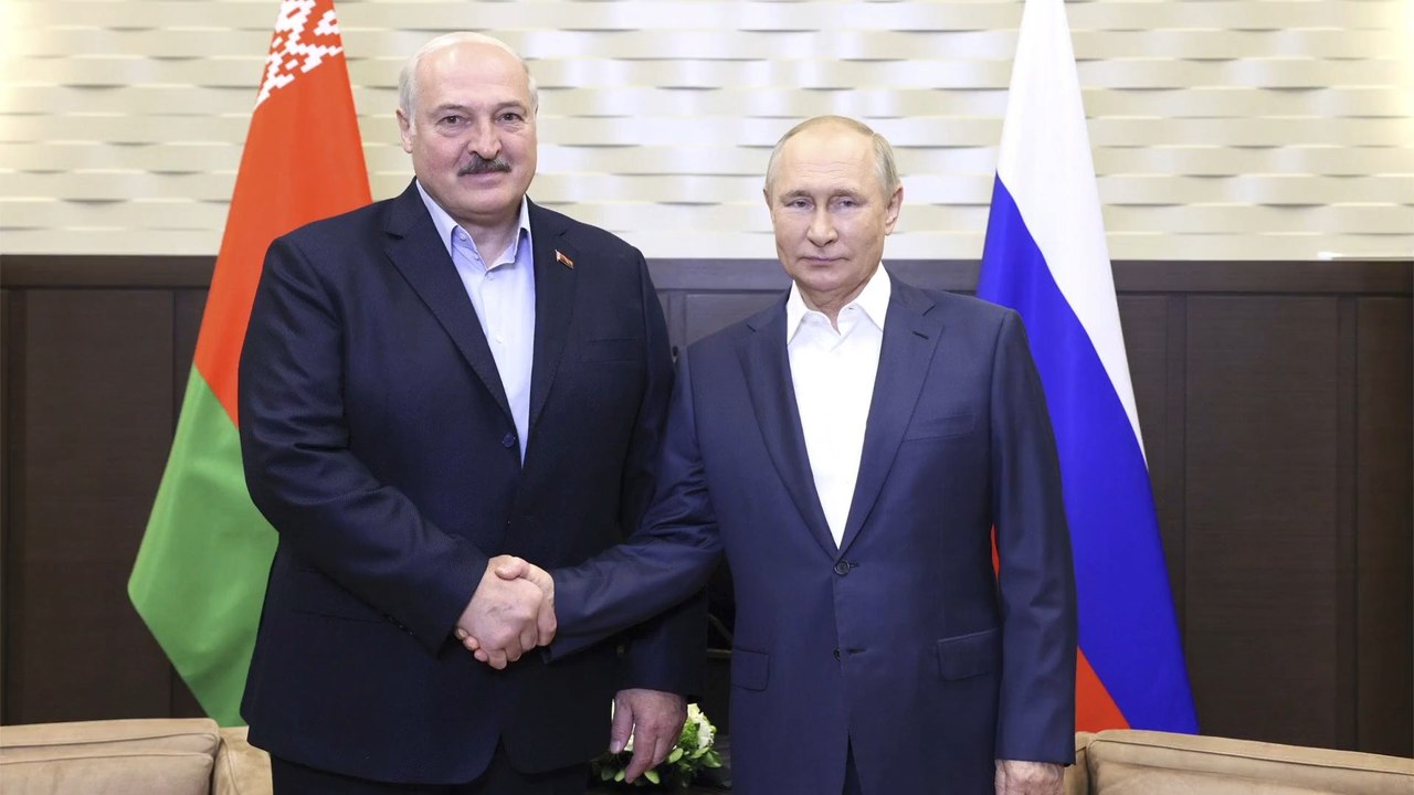 Belarus und Russland stellen gemeinsame Kampftruppen auf!