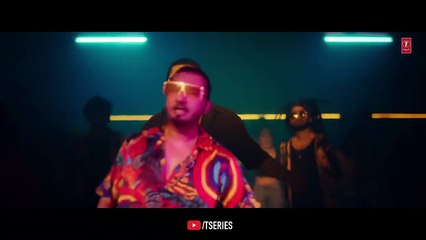 Paris Ka Trip (Video)  @Millind Gaba  X  @Yo Yo Honey Singh - Asli Gold, Mihir G - Bhushan Kumar