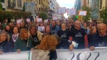 Un millar de personas  recorren León por la salud mental