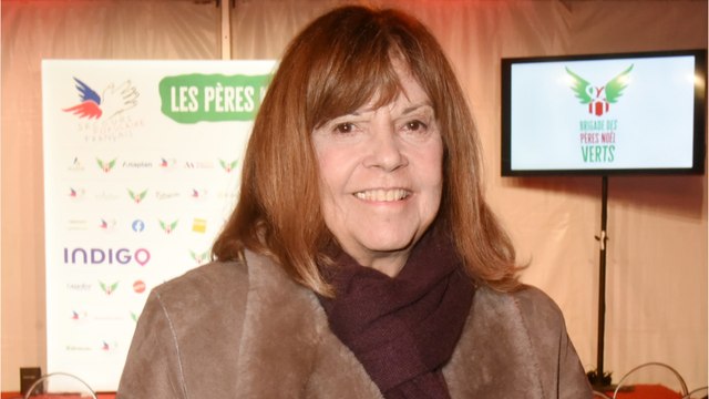 GALA VIDEO - Chantal Goya tentée par la chirurgie esthétique à 80 ans ? “J’ai un peu de bide…