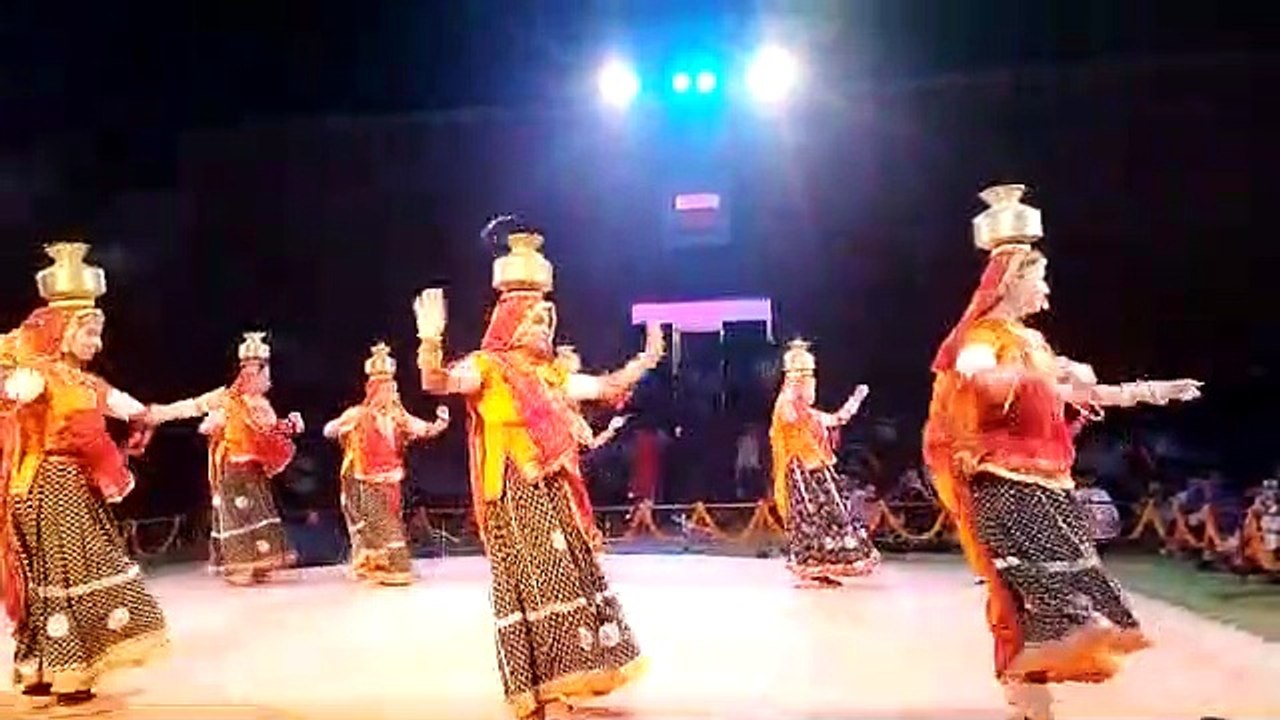 लोक कला के रंग में रंगा जवाहर कला केंद्र , हस्त...