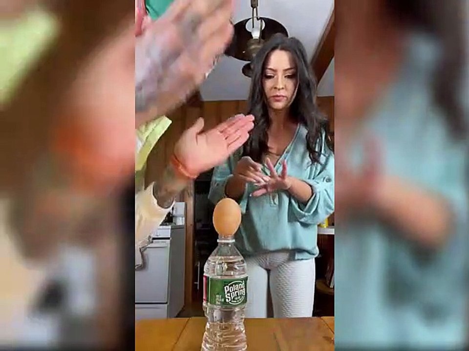 Aprende a fazer o truque do ovo para supreender a tua namorada