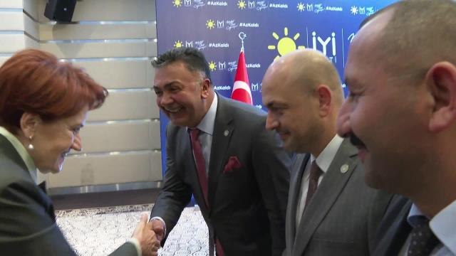 Meral Akşener, Partisinin İl Başkanlarıyla Bir Araya Geldi