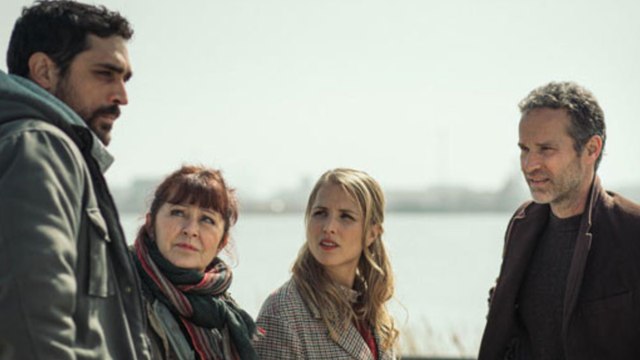 VOICI - Les Invisibles : France 2 déprogramme la saison 2 de la série, la raison dévoilée