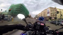 Como é uma viagem alucinante numa moto de emergência médica