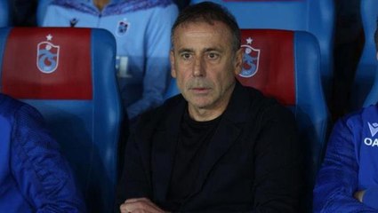 Trabzon'da futbolculara büyük protesto! Abdullah Avcı taraftara çağrıda bulundu