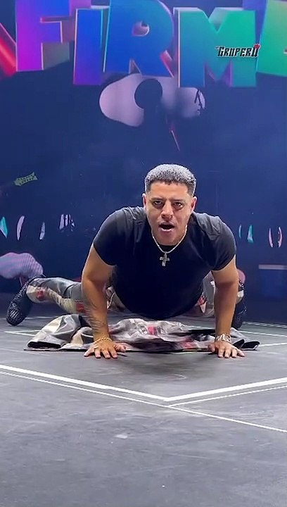 Eduin Caz enciende las redes con sexy movimiento de cadera