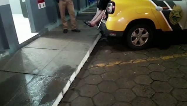 Homem é detido após agressões contra mulher no Riviera