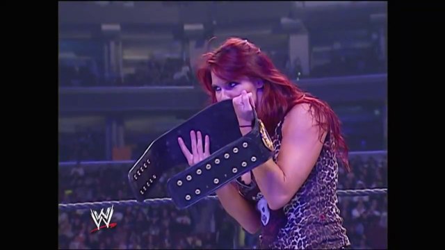 WWE Survivor Series 2006 - Lita vs Mickie James