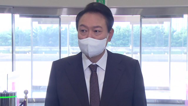 [더정치] 여야, '한미일 훈련' 연일 충돌...尹 여러 의견 경청 / YTN