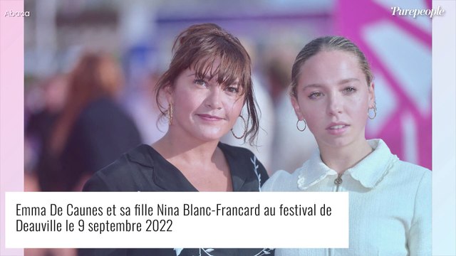 Sinclair et Emma de Caunes : leur fille Nina (20 ans) amoureuse, photo so in love