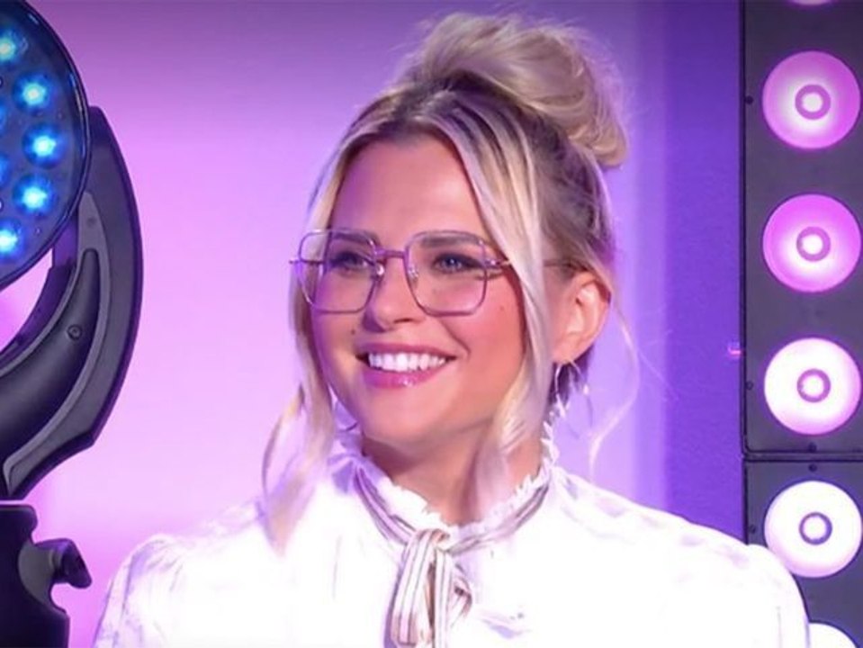 "Il a une grosse queue" : Kelly Vedovelli dérape face à Benjamin Castaldi et Maxime Guény