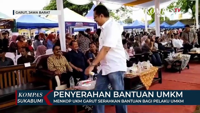 Menkop Ukm Garut Serahkan Bantuan Bagi Pelaku Umkm
