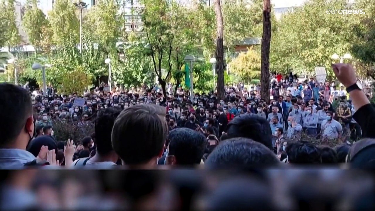 'Tod dem Diktator': Protestwelle im Iran erreicht Ölindustrie