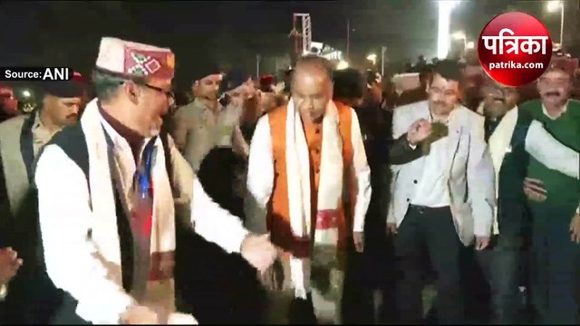 हिमाचल : CM जयराम ठाकुर ने अंतरराष्ट्रीय कुल्लू दशहरा उत्सव में किया डांस, देखे वीडियो