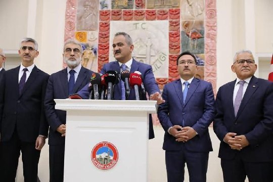 BAKAN ÖZER: YÜZDE 78 OLAN 5 YAŞTAKİ OKULLAŞMA ORANLARINI YÜZDE 94'E ÇIKARDIK