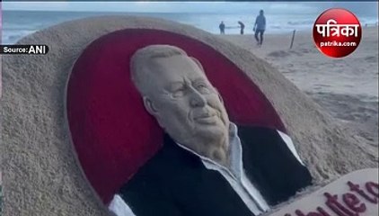Odisha News: रेत कलाकार सुदर्शन पटनायक ने रेत पर तस्वीर बनाकर मुलायम सिंह को दी अंतिम श्रद्धांजलि