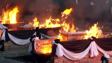 Tailândia se despede das vítimas de massacre em creche