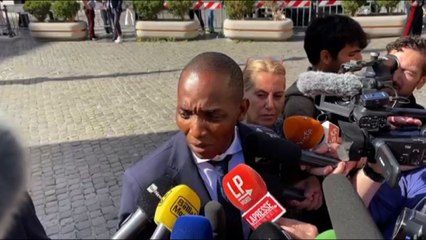 Migranti, Soumahoro: opporsi a cittadinanza porta alla decadenza