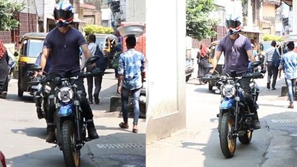 Shahid Kapoor Ducati Bike पर खड़े होते Video Viral । Boldsky *Entertainment