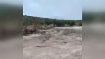 Las fuertes lluvias causan destrozos en Andalucía donde se mantienen los avisos activados
