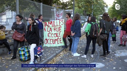 Reportage - Des familles à la rue logées dans l'école Malherbe