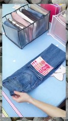 Sekat pembatas pakaian