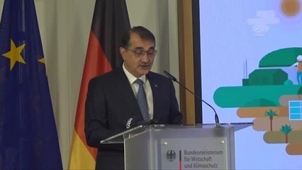 Bakan Dönmez: "Komşu ülkelerdeki gazın Batı'daki pazarlara ulaştırılmasında kritik roller üstlenebiliriz"