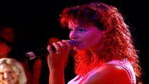 ANDREA BERG — Nah Am Feuer | Live im Club | von Andrea Berg - 