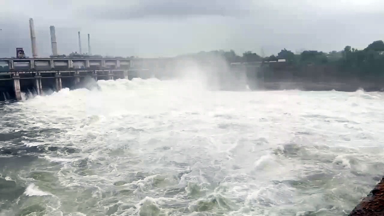 एक बार फिर चंबल के चारों बांधों के गेट खुले, कोटा बैराज से 40 हजार क्यूसेक पानी की निकासी