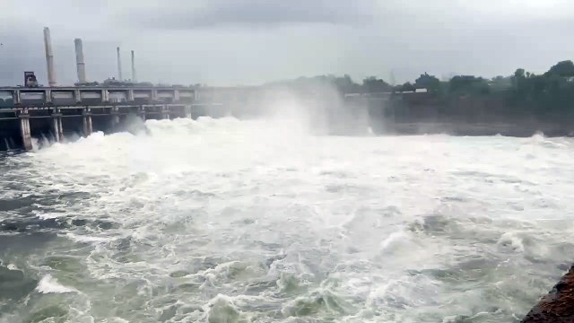 एक बार फिर चंबल के चारों बांधों के गेट खुले, कोटा बैराज से 40 हजार क्यूसेक पानी की निकासी