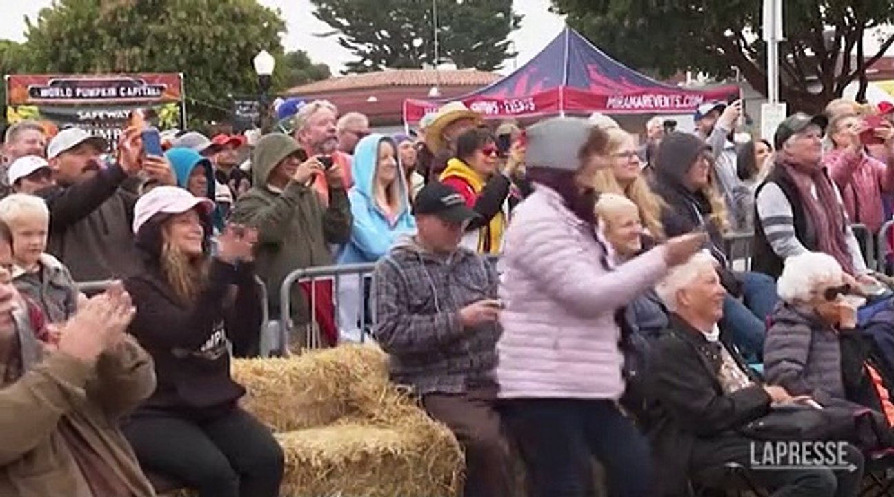 Coltivata zucca da record, pesa oltre 1.100 kg