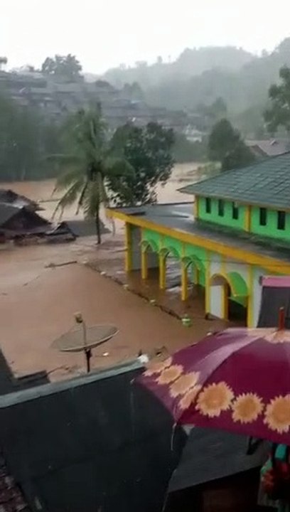 Banjir lagi