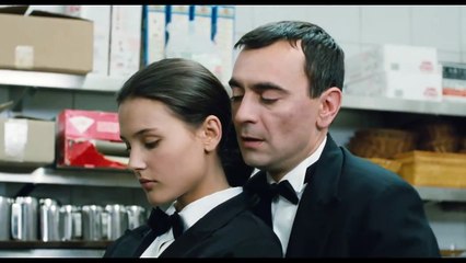La fille seule Bande-annonce (EN)