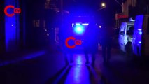 İzmir'de silahlı kavgada babasını vurdu: 3 yaralı