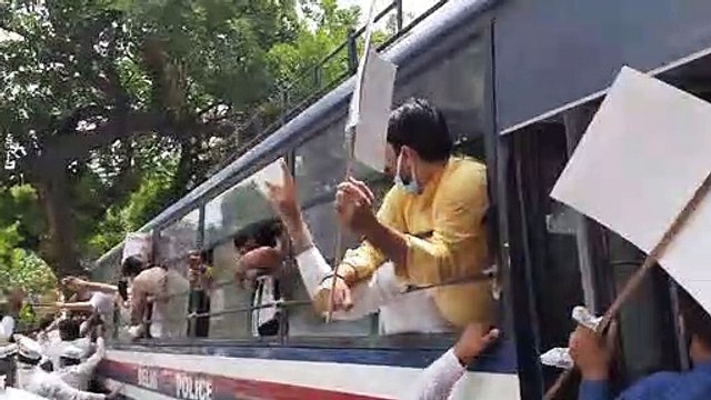 Ramesh Mataila Protest with MCD in-charge of AAP Durgesh Pathak ji against BJP ruled MCD putting tax burden on the people of Delhi  (29-july-2020)