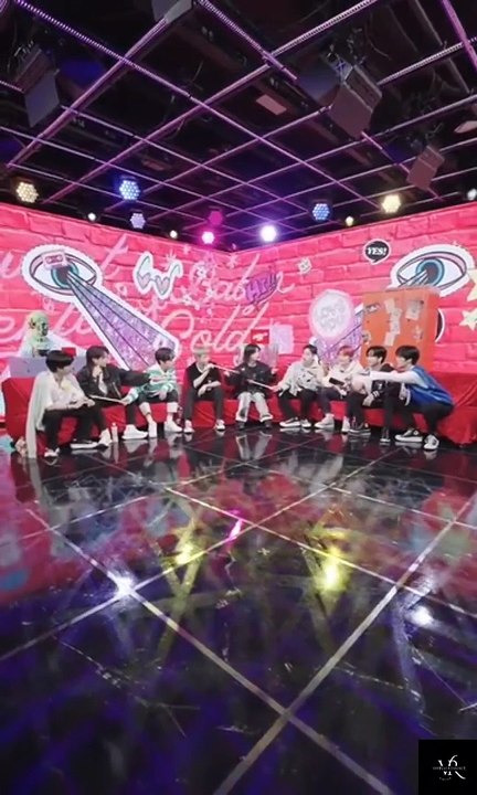 Aiki 's Thumbs up ep 30 with Straykids #aiki #아이키 #straykids #스트레이키즈