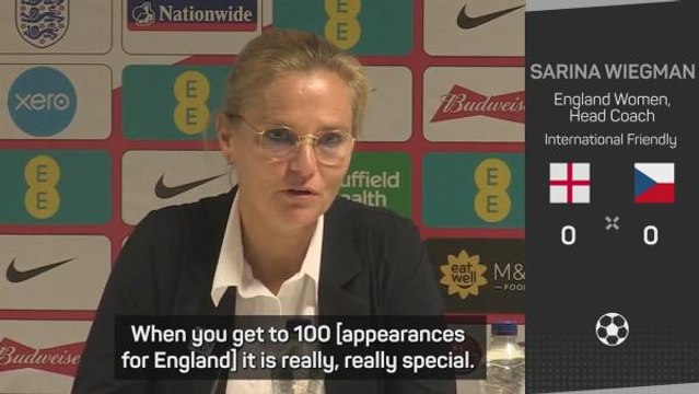 'Lucy Bronze is incredible' - Sarina Wiegman
