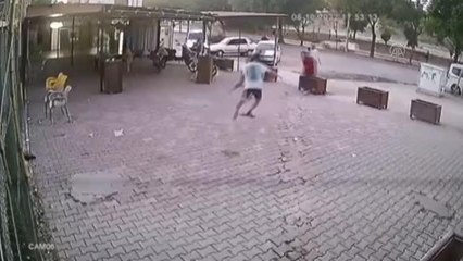 Son dakika haberi... Barışmak için buluştuğu arkadaşını silahla yaraladı