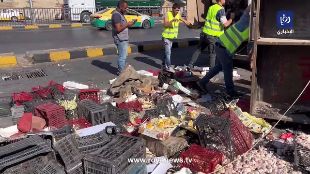 حملة لإزالة البسطات العشوائية في مجمع رغدان
