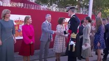 Pitos e insultos a Pedro Sánchez momentos antes del desfile del 12-O