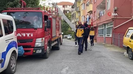 Felçli adam yalnız kaldığı evde ölmekten korkup hüngür hüngür ağladı
