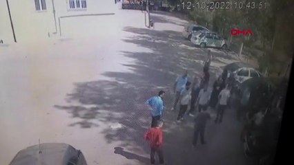 Site bahçesinde 2 saat bekleyip, aracına binerken vurdular