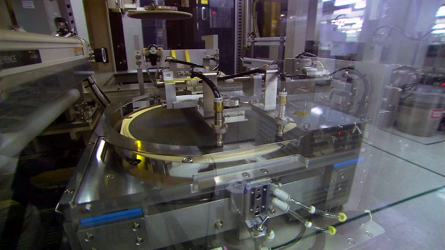 美, 삼성·SK 중국공장 반도체 장비 수출통제 1년 유예 / YTN